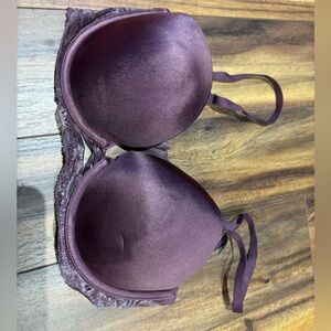 NWT 32D bra.